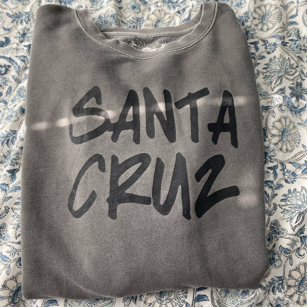 SANTA CRUZ XL CREWNECK